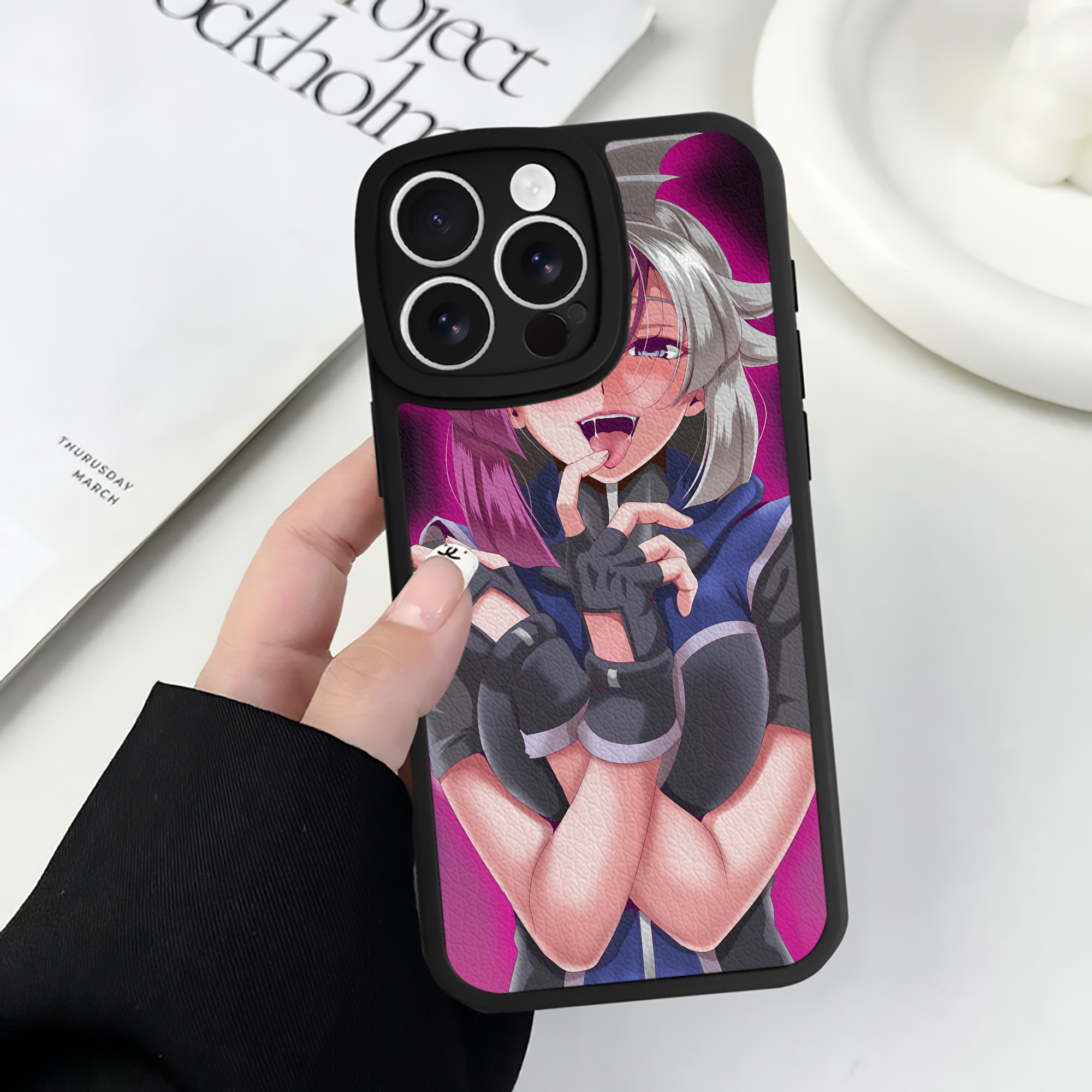 （画像用） 遊☆戯☆王 Yu-Gi-Oh! 【iPhone 16シリーズ対応】シリコンスマホケース（レザー調） 材質：シリコン